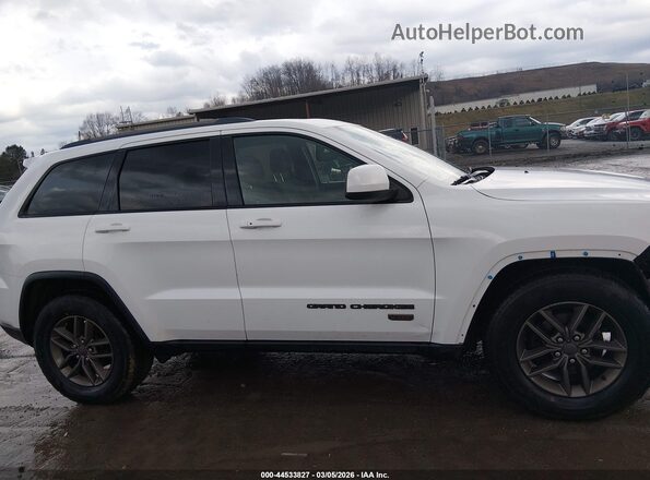1C4RJFAG2GC506134 2016 JEEP GRAND CHEROKEE White Панорамний вид салону 360°