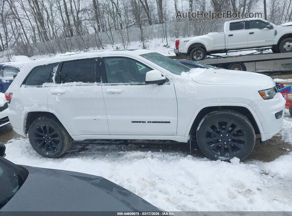 1C4RJFAG6JC295947 2018 JEEP GRAND CHEROKEE White სალონის 360-გრადუსიანი ხედი