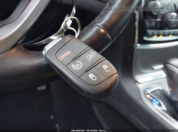 1C4RJFBG3MC563338 2021 JEEP GRAND CHEROKEE White Widok deski rozdzielczej