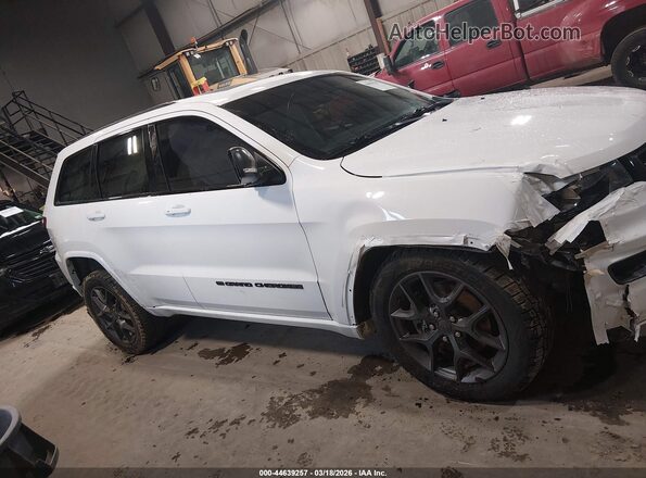 1C4RJFBG3MC702187 2021 JEEP GRAND CHEROKEE White Widok wnętrza z tyłu