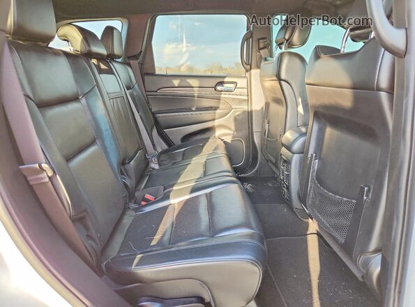 1C4RJFCT7MC670999 2021 JEEP GRAND White Rear interior view