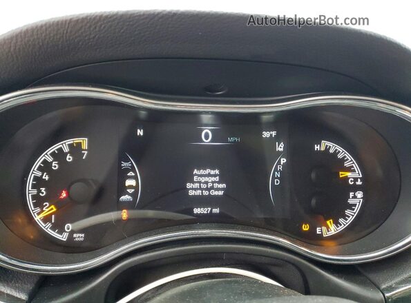 1C4RJFLT4KC539896 2019 JEEP GRAND Red Вид щитка приладів