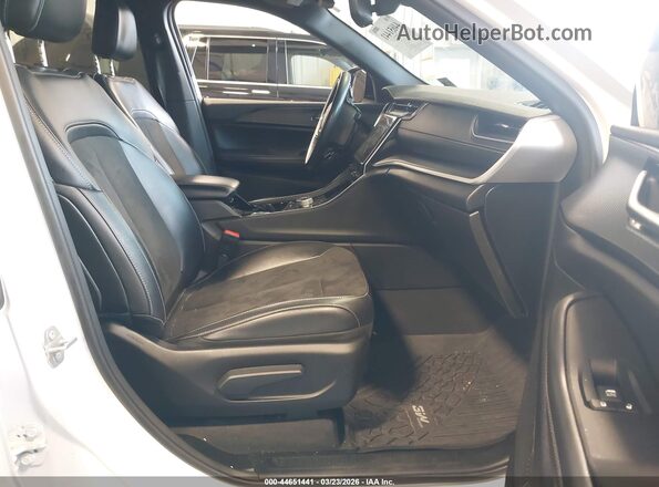 1C4RJHAG0PC641723 2023 JEEP GRAND CHEROKEE White Widok wnętrza z przodu