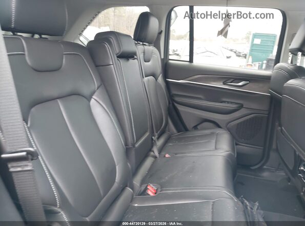 1C4RJHBG3PC608276 2023 JEEP GRAND CHEROKEE Black Widok naklejki z numerem VIN