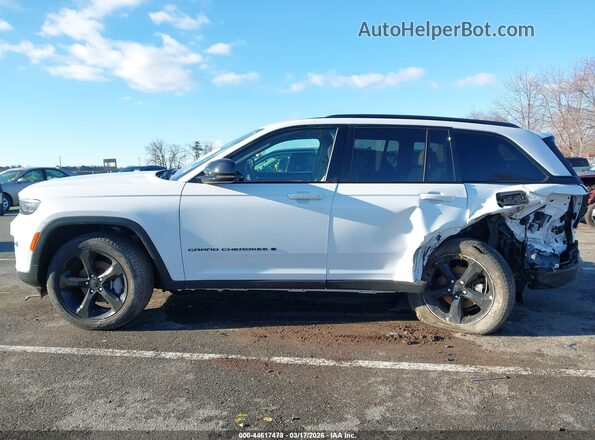 1C4RJHBG9SC344893 2025 JEEP GRAND CHEROKEE White Widok wnętrza z tyłu