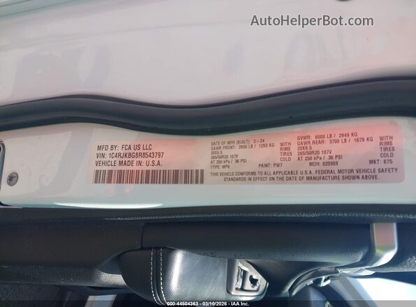 1C4RJKBG8R8543797 2024 JEEP GRAND CHEROKEE L White Շարժիչի բաժամունքի տեսք