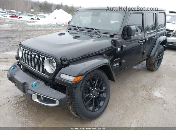 1C4RJXP6XRW172683 2024 JEEP WRANGLER Black Widok z przodu
