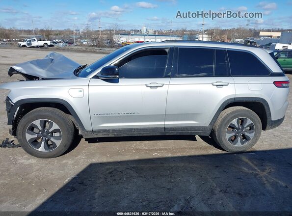 1C4RJYB64PC626079 2023 JEEP GRAND CHEROKEE 4XE Silver Вид задньої частини салону