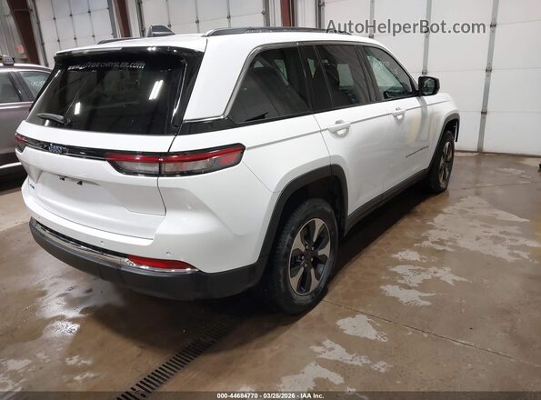 1C4RJYB68R8959391 2024 JEEP GRAND CHEROKEE 4XE White Trasero derecho