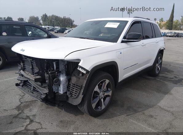 1C4RJYB6XPC611070 2023 JEEP GRAND CHEROKEE 4XE White Передня ліва чверть