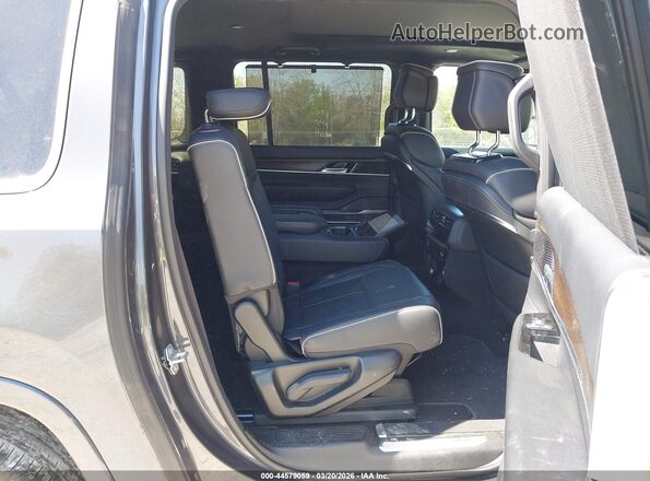 1C4SJSFP6PS529764 2023 JEEP GRAND WAGONEER L Black Widok naklejki z numerem VIN