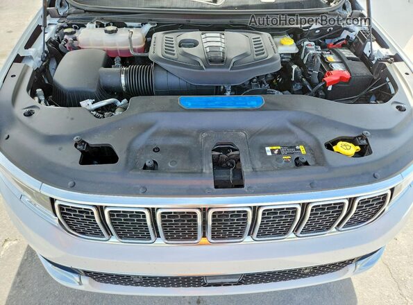 1C4SJVBP8SS528387 2025 JEEP WAGONEER White Vista del compartimento del motor