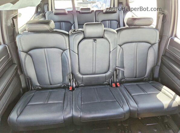1C4SJVBP8SS528387 2025 JEEP WAGONEER White Vista de los asientos traseros