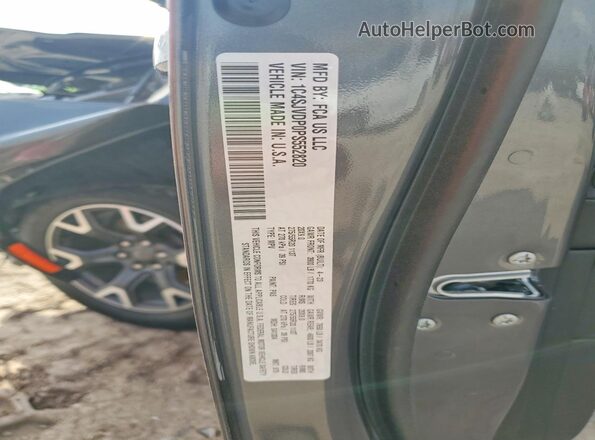 1C4SJVDP0PS552820 2023 JEEP WAGONEER Gray Widok wnętrza 360 stopni