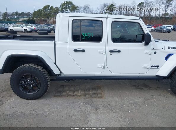 1C6PJTAG3SL504513 2025 JEEP GLADIATOR White Вид задньої частини салону