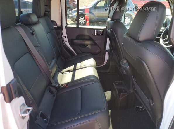 1C6PJTAG3SL527211 2025 JEEP GLADIATOR White Widok tylnych siedzeń