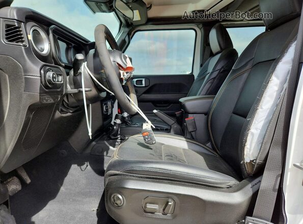 1C6PJTAG8SL505737 2025 JEEP GLADIATOR White Вид салону спереду