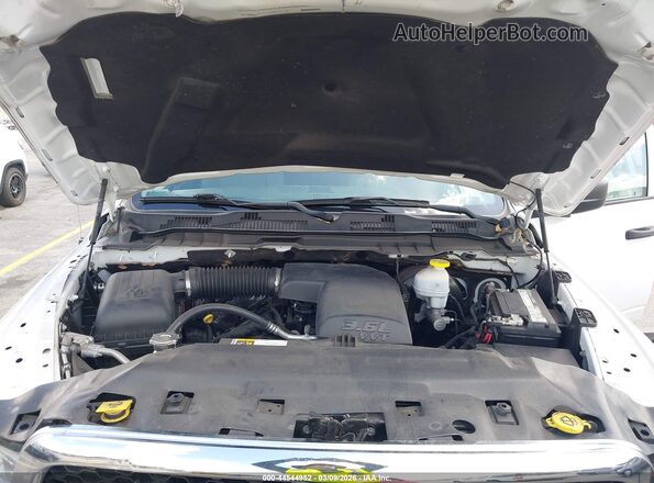 1C6RR6FG8MS558880 2021 RAM 1500 CLASSIC Белый Вид сзади