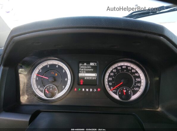1C6RR6FT6MS500506 2021 RAM 1500 CLASSIC Белый Вид задних сидений