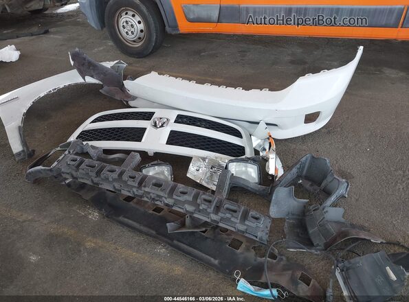 1C6RR6FT7JS211341 2018 RAM 1500 White 