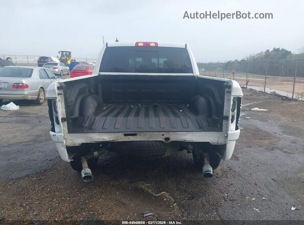 1C6RR6LMXJS225604 2018 RAM 1500 White 