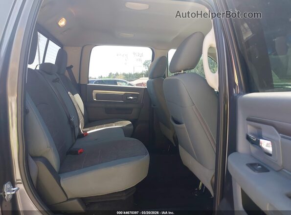 1C6RR6LT2GS394547 2016 RAM 1500 Gray VIN կոդի պիտակի տեսք