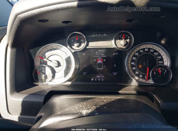 1C6RR6LT3GS194714 2016 RAM 1500 Blue Vista de los asientos traseros