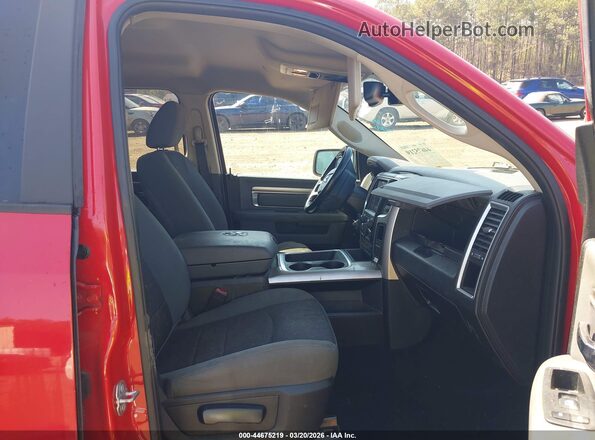 1C6RR6TT2LS135471 2020 RAM 1500 CLASSIC Red Вид салону спереду