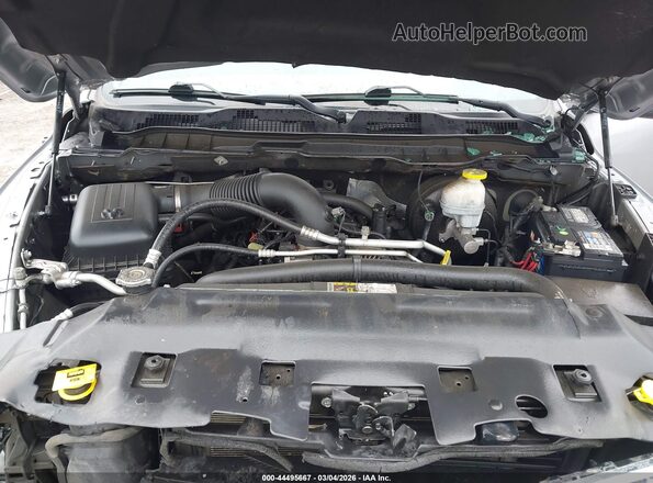 1C6RR6TT4LS117425 2020 RAM 1500 CLASSIC Silver Widok z tyłu
