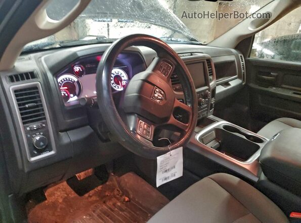 1C6RR7FG5MS582897 2021 RAM 1500 Gray Dashboard view