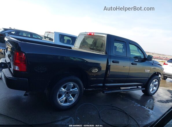 1C6RR7FG6JS345251 2018 RAM 1500 Black Вид задньої частини салону
