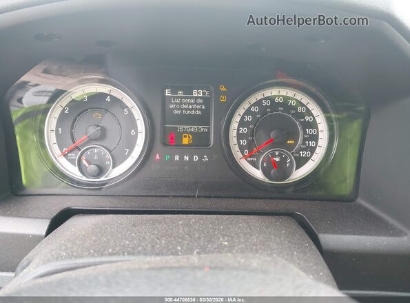 1C6RR7FG7JS209940 2018 RAM 1500 White Հետևի նստատեղերի տեսք