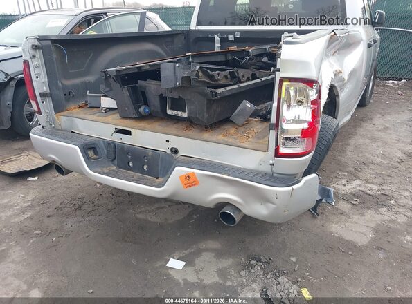 1C6RR7FT5HS809881 2017 RAM 1500 Silver 