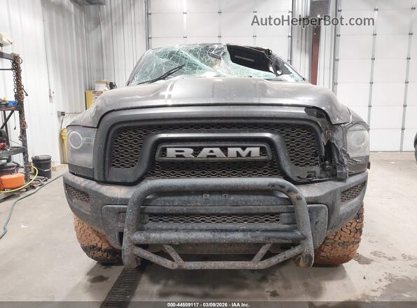 1C6RR7GG0MS513503 2021 RAM 1500 CLASSIC Gray Widok wnętrza z tyłu