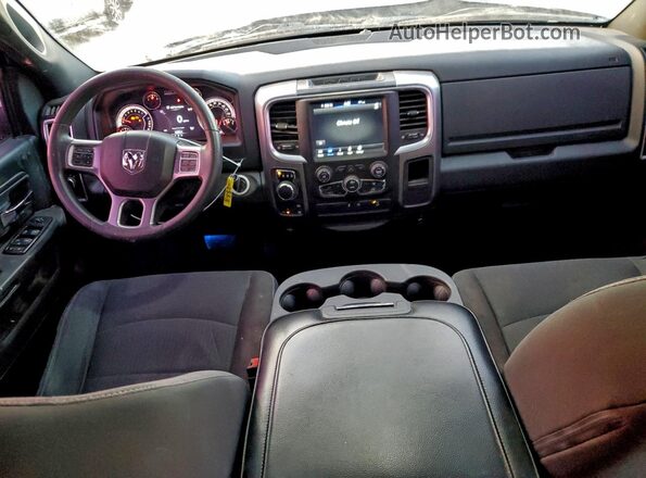 1C6RR7GG5MS571896 2021 RAM 1500 Silver Widok deski rozdzielczej