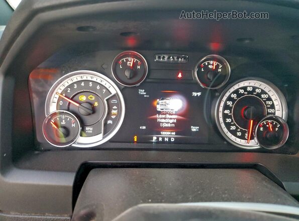 1C6RR7GG5MS571896 2021 RAM 1500 Silver Widok zestawu wskaźników