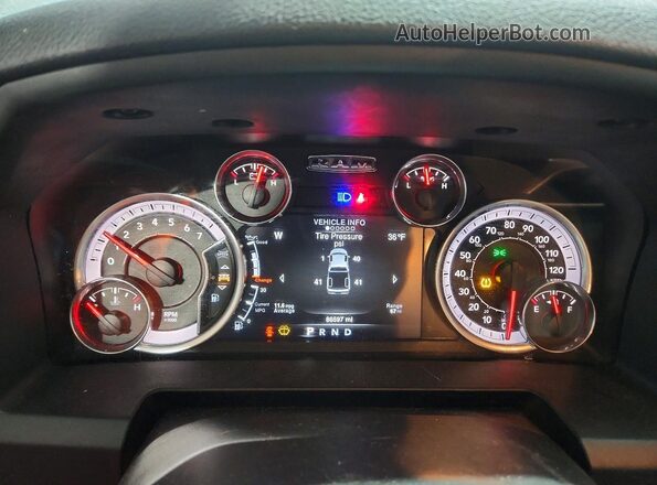1C6RR7GT2MS571481 2021 RAM 1500 White ხელსაწყოთა პანელის ხედი