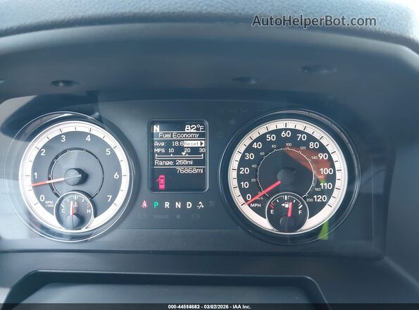 1C6RR7KG7MS559319 2021 RAM 1500 CLASSIC Gray Widok tylnych siedzeń