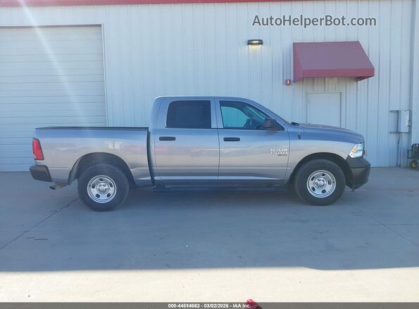 1C6RR7KG7MS559319 2021 RAM 1500 CLASSIC Gray Widok wnętrza z tyłu