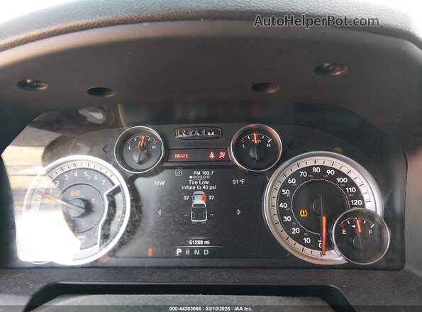 1C6RR7LG4PS517760 2023 RAM 1500 CLASSIC Black უკანა სავარძლების ხედი