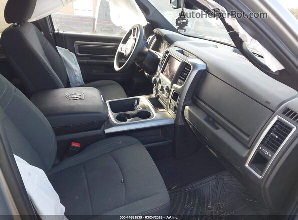 1C6RR7LG4PS565310 2023 RAM 1500 CLASSIC Серый Вид салона спереди