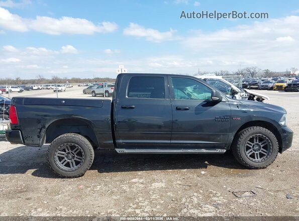 1C6RR7LT4JS237728 2018 RAM 1500 Black Սալոնի հետևի տեսք