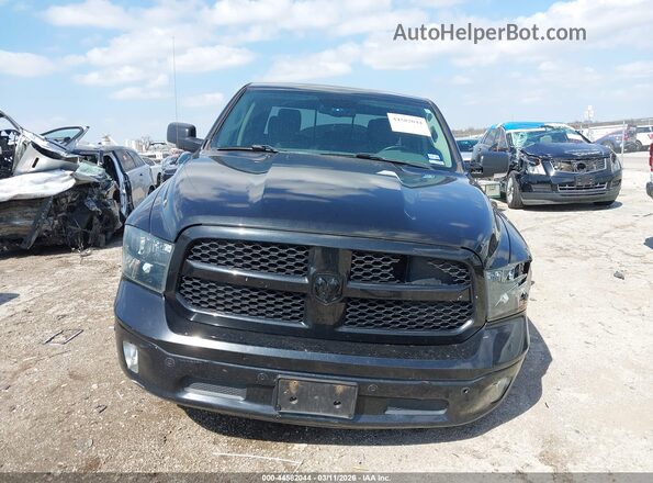 1C6RR7LT4JS237728 2018 RAM 1500 Black Սարքավորումների վահանակի տեսք