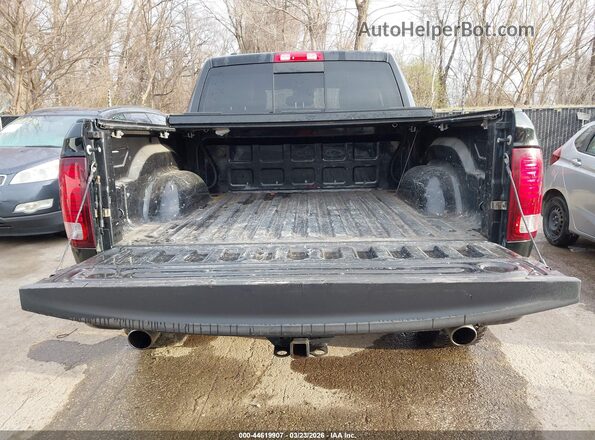1C6RR7MT7HS621902 2017 RAM 1500 Black 