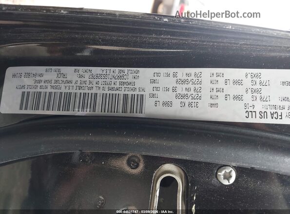 1C6RR7NT1GS328767 2016 RAM 1500  Vista del compartimento del motor