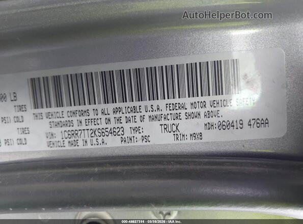 1C6RR7TT2KS654623 2019 RAM 1500 CLASSIC Silver 