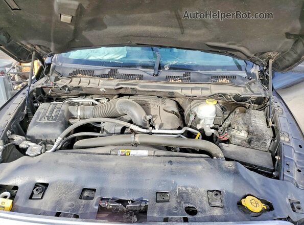 1C6RR7TT4HS828880 2017 RAM 1500 Black Widok wnętrza z tyłu