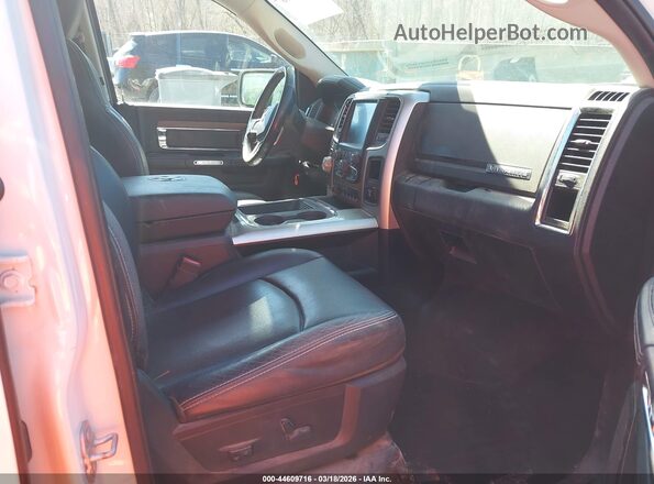 1C6RR7VT2HS815168 2017 RAM 1500 White Front interior view