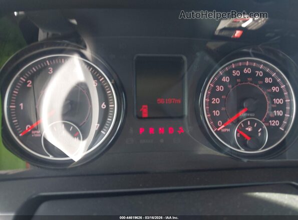 1C6RR7XT1KS739723 2019 RAM 1500 CLASSIC White Widok tylnych siedzeń