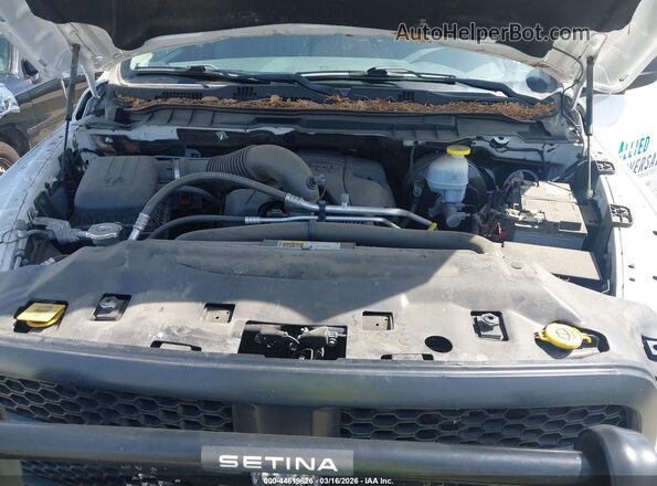 1C6RR7XT1KS739723 2019 RAM 1500 CLASSIC White Widok z tyłu